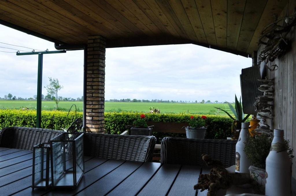 Beukenlaan Bed and Breakfast Rouveen Eksteriør billede